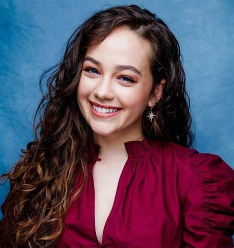 mary mouser siblings|Mary Mouser Movies, Bio, Age, Boyfriend, Cobra Kai,。